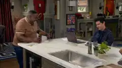 Соседство 8 сезон 9 серия