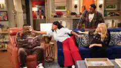 Соседство 8 сезон 10 серия